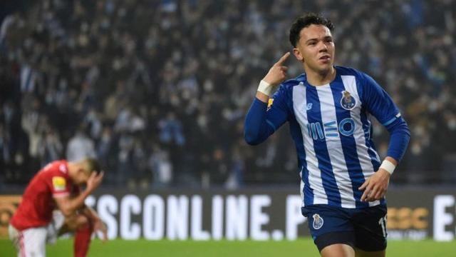 1687178980923094241.jpg pepe--delantero-del-oporto-en-la-celebracion-de-un-gol-ante-el-benfica-de-la-liga-portuguesa-2021-22--afp-miguel-riopa.jpg