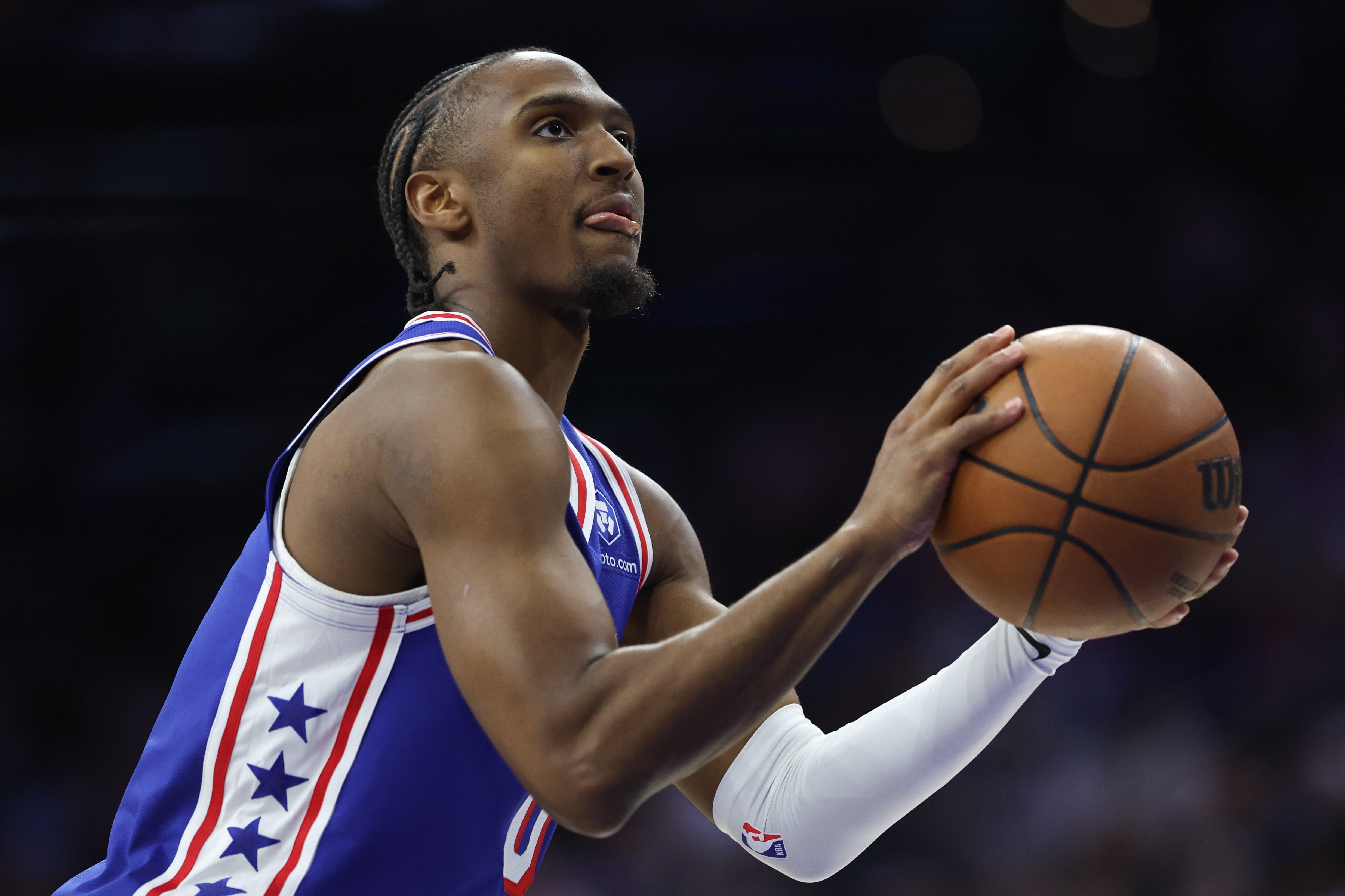 dnf直播-正负值+11最高！马克西半场9中4拿到14分3助 三分6中2